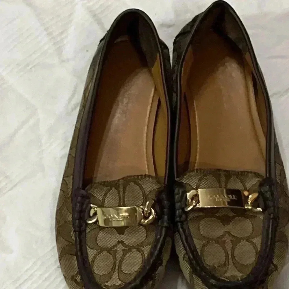 COACH WO SIZE 7.5 SLIP ON LOAFER SHOES BROWN GOLD COACH ACCENT GOOD CONDITION - Picture 4 of 14